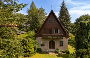 Jestřebice 8 Holiday Home