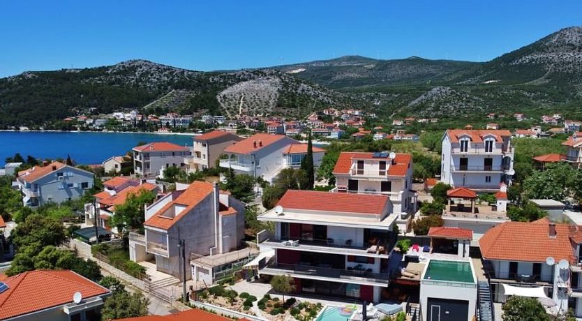 Photo of Viva-by the sea-by the pool Holiday Home 2