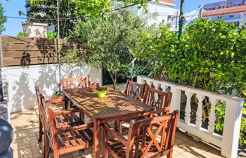 Vesna Holiday Home