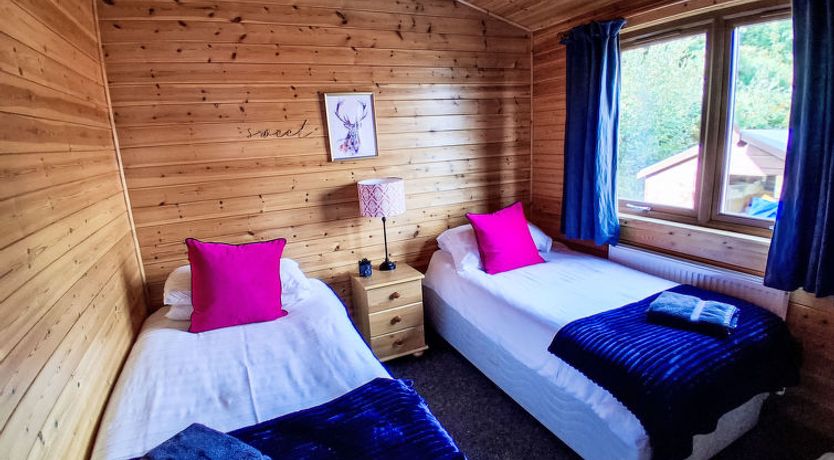 Photo of Loch Leven Lodge 12