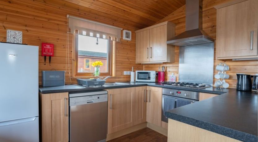 Photo of Loch Leven Lodge 12