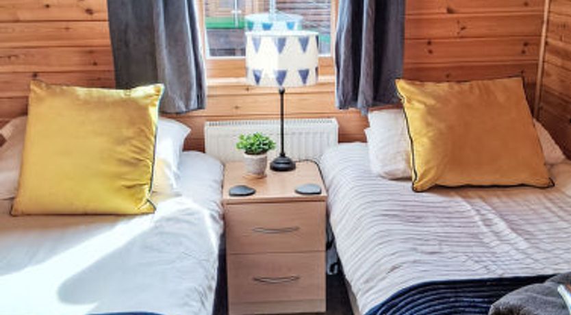 Photo of Loch Leven Lodge 12