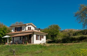 Querceto Holiday Home