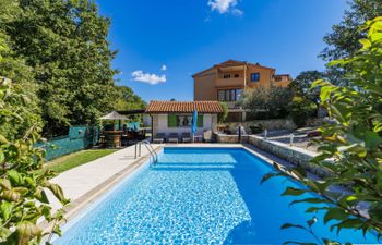 Viliam Holiday Home