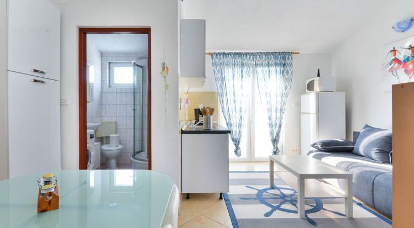 Photo of Jadran Apartment 2