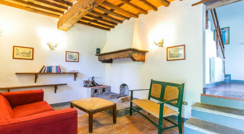 Photo of Podere Cima a Zano / Apt.Alfiero Apartment 8