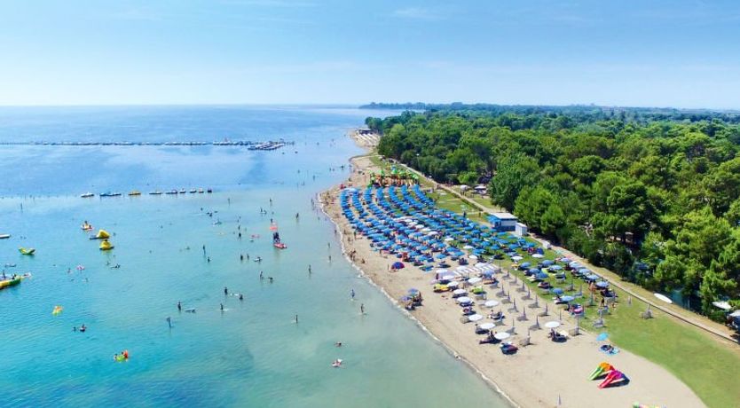 Photo of Classic C Holiday Home 3