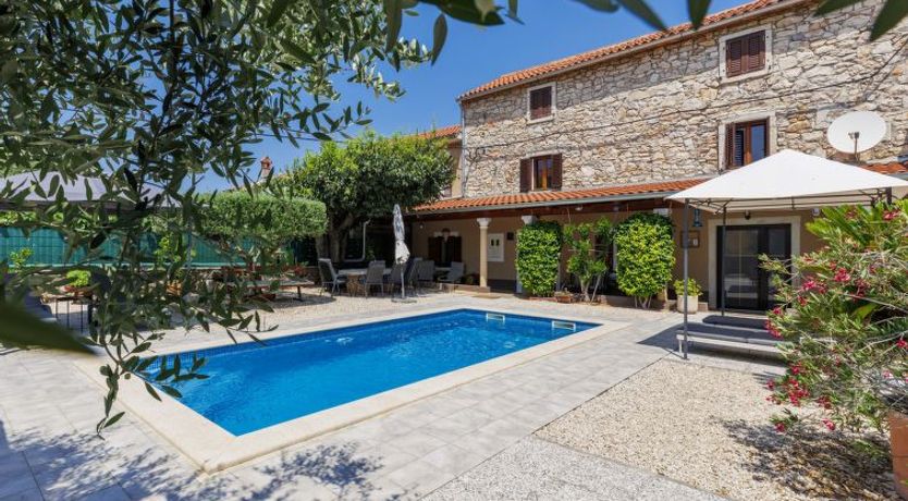 Photo of Villa Lucky