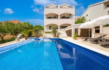 Villa Andjelka Apartment 4 Holiday Home