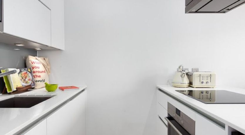 Photo of Avant-Garde, Shoreditch