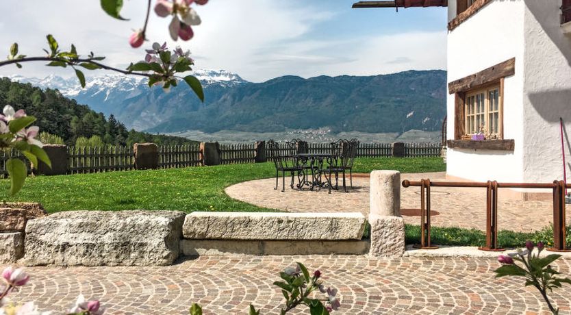 Photo of Golden Apartment 2