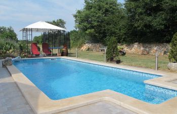 Pinezici Holiday Home