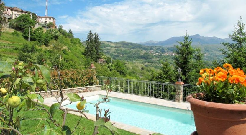 Photo of Carla (BLU150)