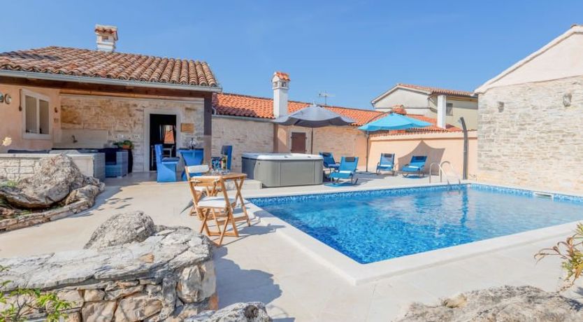 Photo of Botra Maria