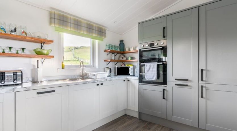 Photo of Loch Leven Lodge 16 Robin's Nest