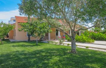 Lidija Holiday Home