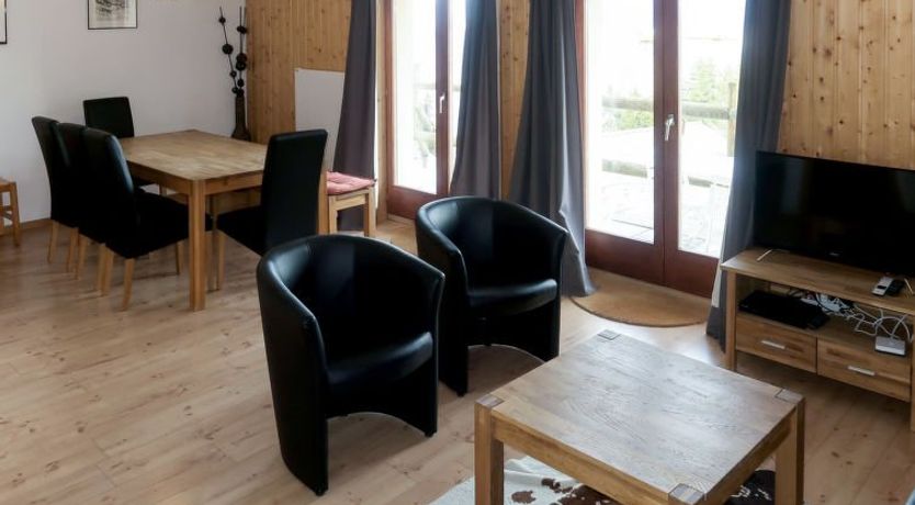 Photo of Fuchsia Apartment 2