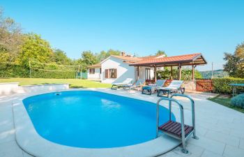 Hacienda (PZN316) Holiday Home