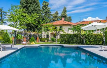 Villa Castagnoli Villa 3 Holiday Home