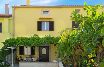 Antica Holiday Home