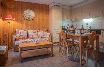 Vers Saille Holiday Home
