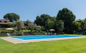 Photo of Rosalba Bacara Apartment 4