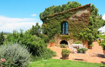 Santa Enerichetta Holiday Home