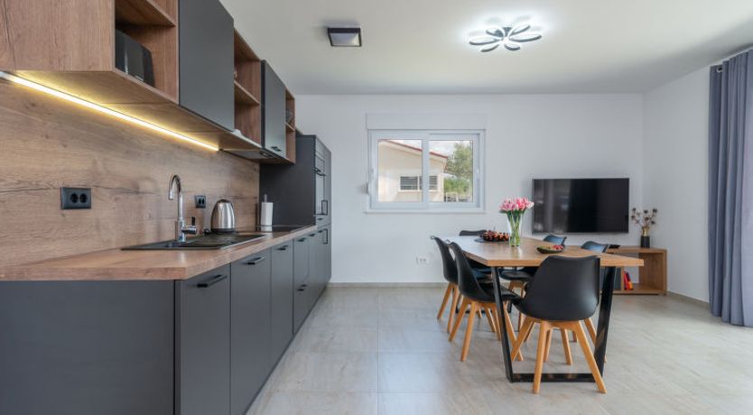 Photo of Ria with heated pool