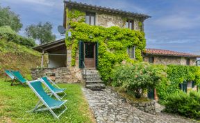 Photo of Podere Piastriccio/ Apt. Grande Holiday Home 6