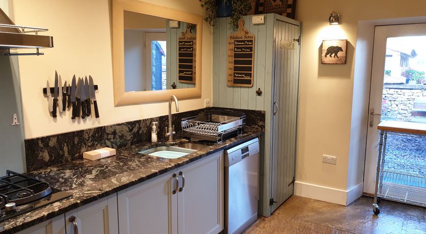 Photo of Spingle Barn