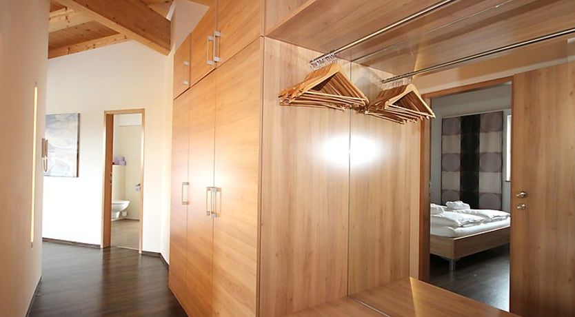 Photo of Top 4 Apartment 4