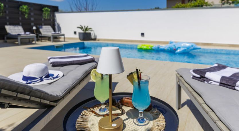 Photo of Albona Luna