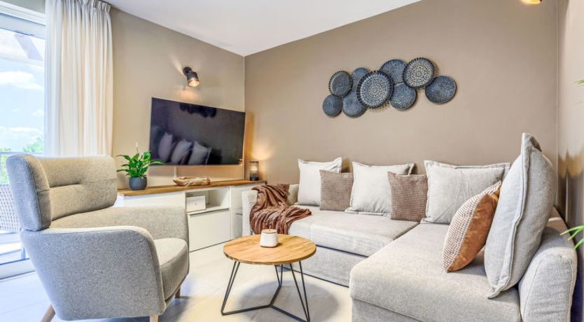 Photo of Albona Luna