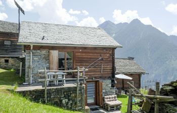 Rustico Bel Panorama Holiday Home