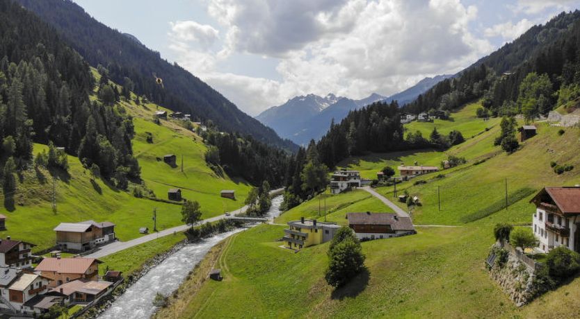 Photo of Vallis Bella