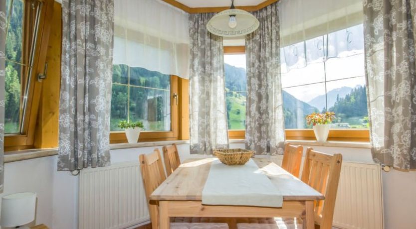 Photo of Vallis Bella