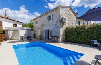 Villa Karmen Holiday Home