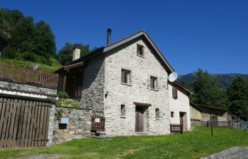 Casa Simano Holiday Home