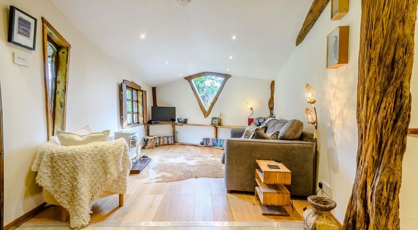 Photo of Brookbank Folly