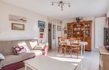 Les Dunes Holiday Home