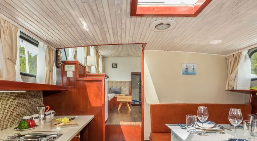 Photo of Santa Lucia