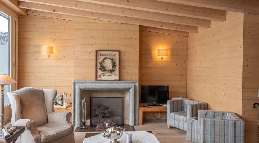 Photo of Chesa Crusch 7