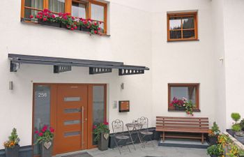 Apart M&M Apartment 4 Holiday Home