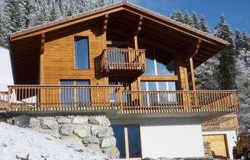 Nubes, Chalet Holiday Home