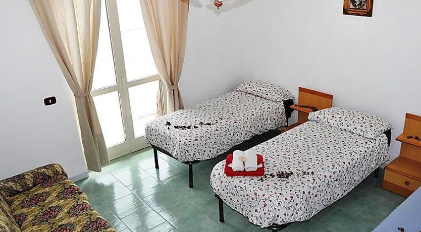 Photo of Dea Afrodite