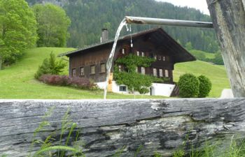 Aerneli, Chalet Holiday Home