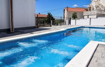 Delfin Apartment 5 Holiday Home