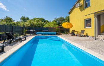 Radmila Holiday Home