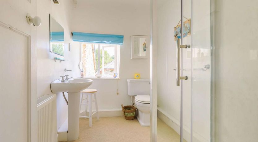 Photo of 3 Bed in Uplyme