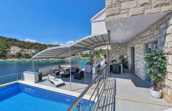 Villa Antonija Holiday Home